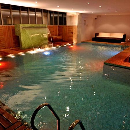 דאהקה Contemporary Heights Hotel And Apartments מראה חיצוני תמונה