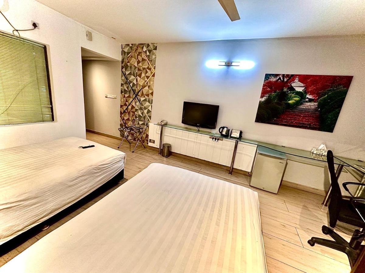 דאהקה Contemporary Heights Hotel And Apartments מראה חיצוני תמונה