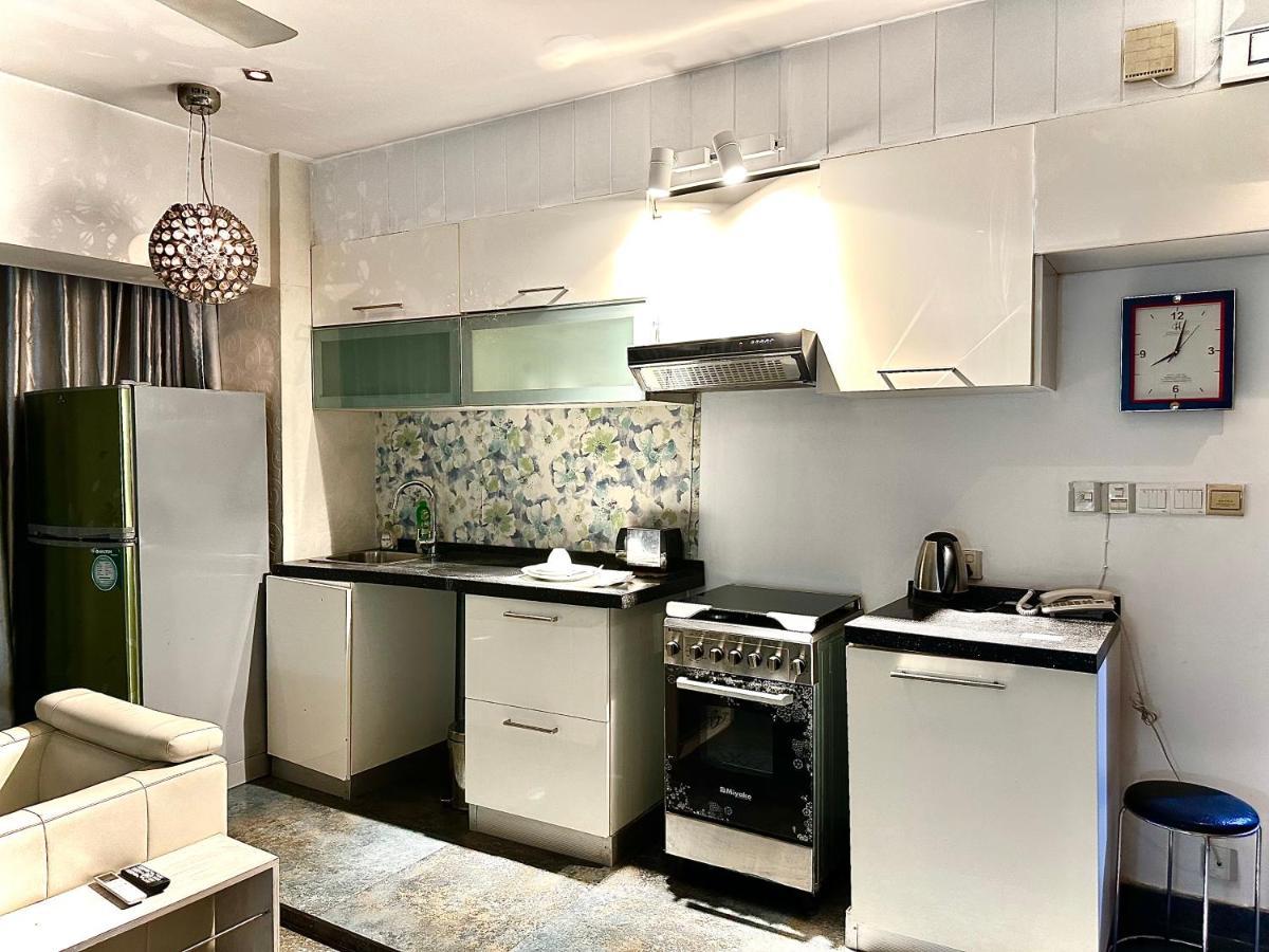 דאהקה Contemporary Heights Hotel And Apartments מראה חיצוני תמונה