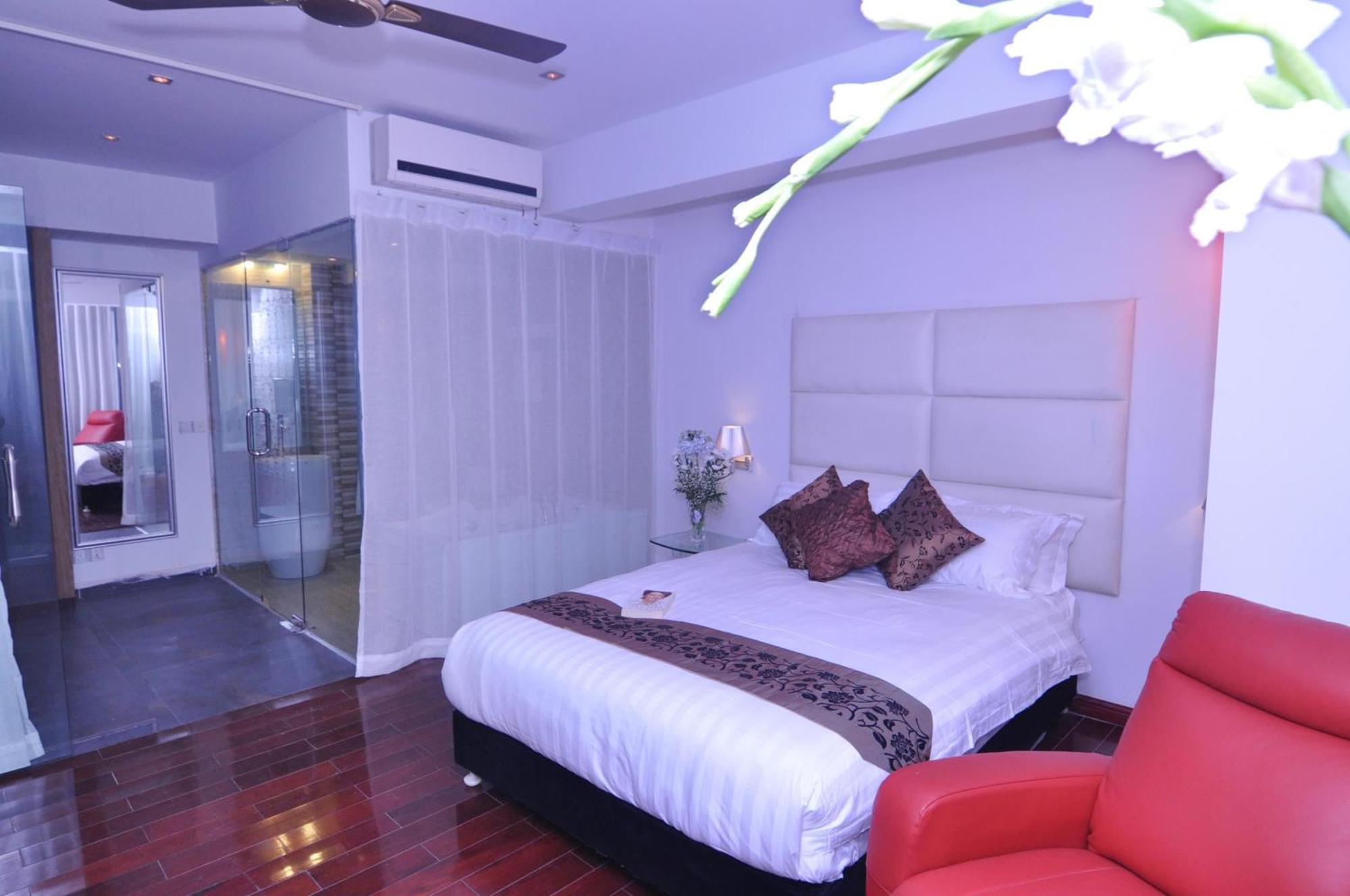 דאהקה Contemporary Heights Hotel And Apartments חדר תמונה